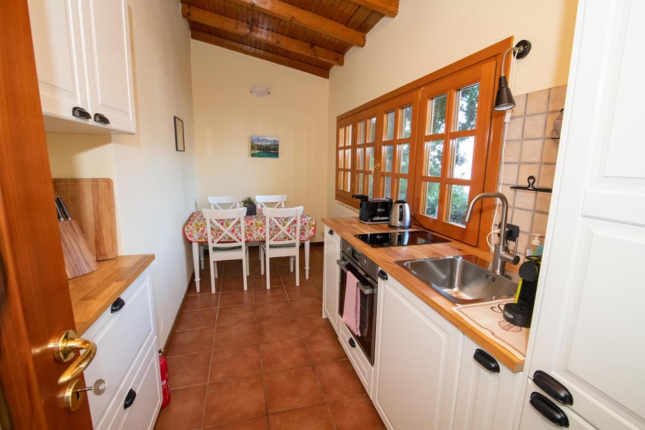 Villa Rina Deluxe And Cottage Porto Ceresio Zewnętrze zdjęcie