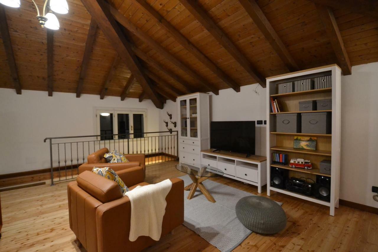 Villa Rina Deluxe And Cottage Porto Ceresio Zewnętrze zdjęcie