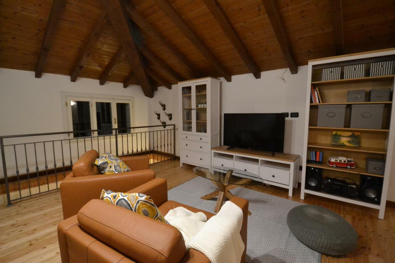Villa Rina Deluxe And Cottage Porto Ceresio Zewnętrze zdjęcie